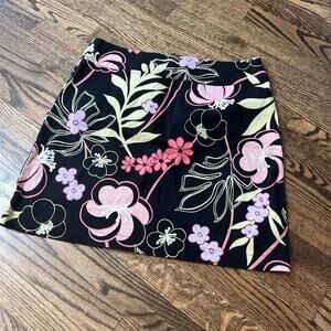 Black pink yellow floral print flowers vintage mini skirt 70s retro